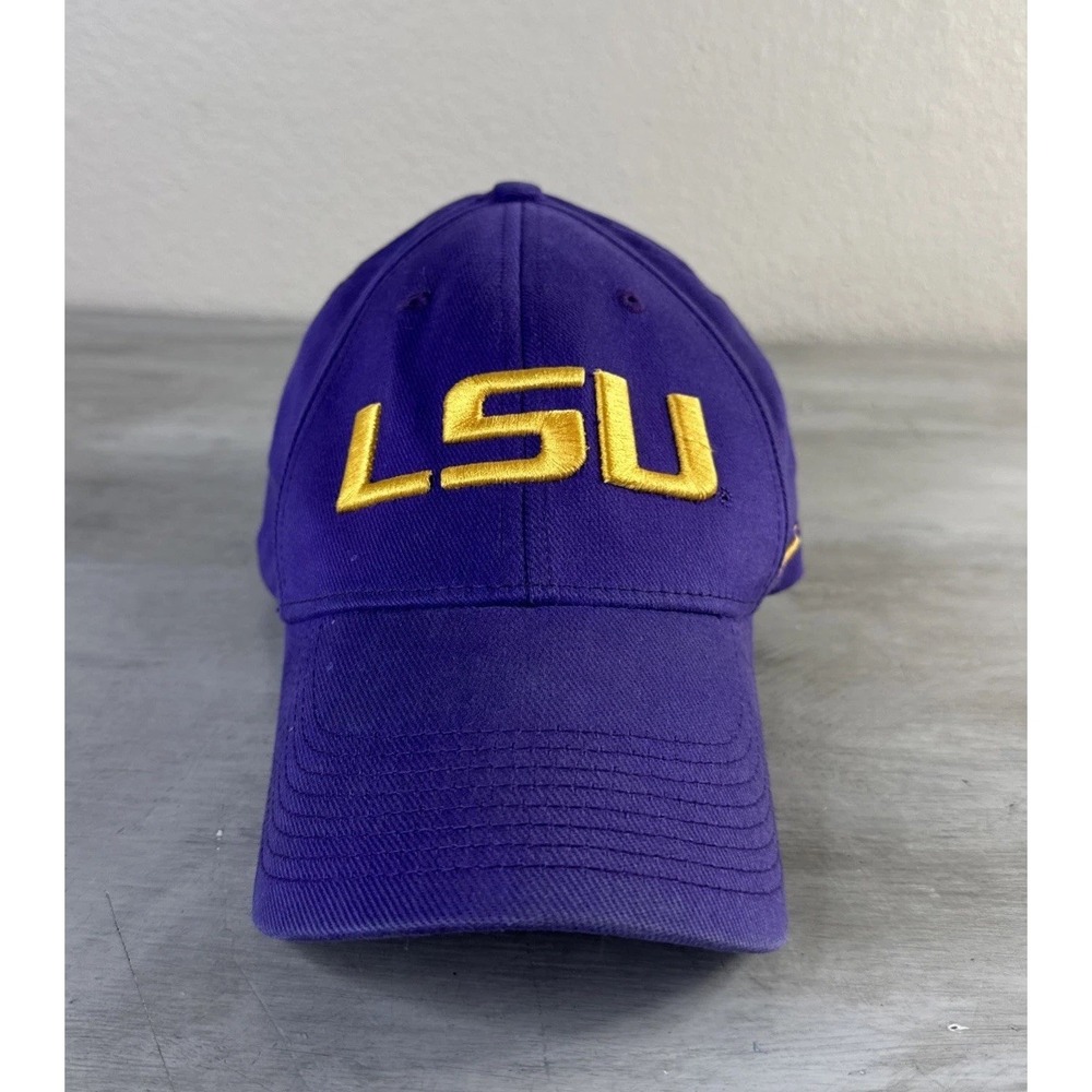 Nike LSU Tigers Team Swoosh Flex Hat Cap Men S/M Purple College NCAA Football